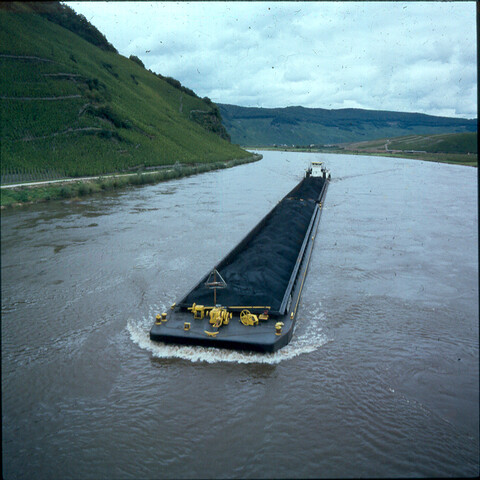 S.9100(3641); Dia van de rivier de Moezel; diapositief