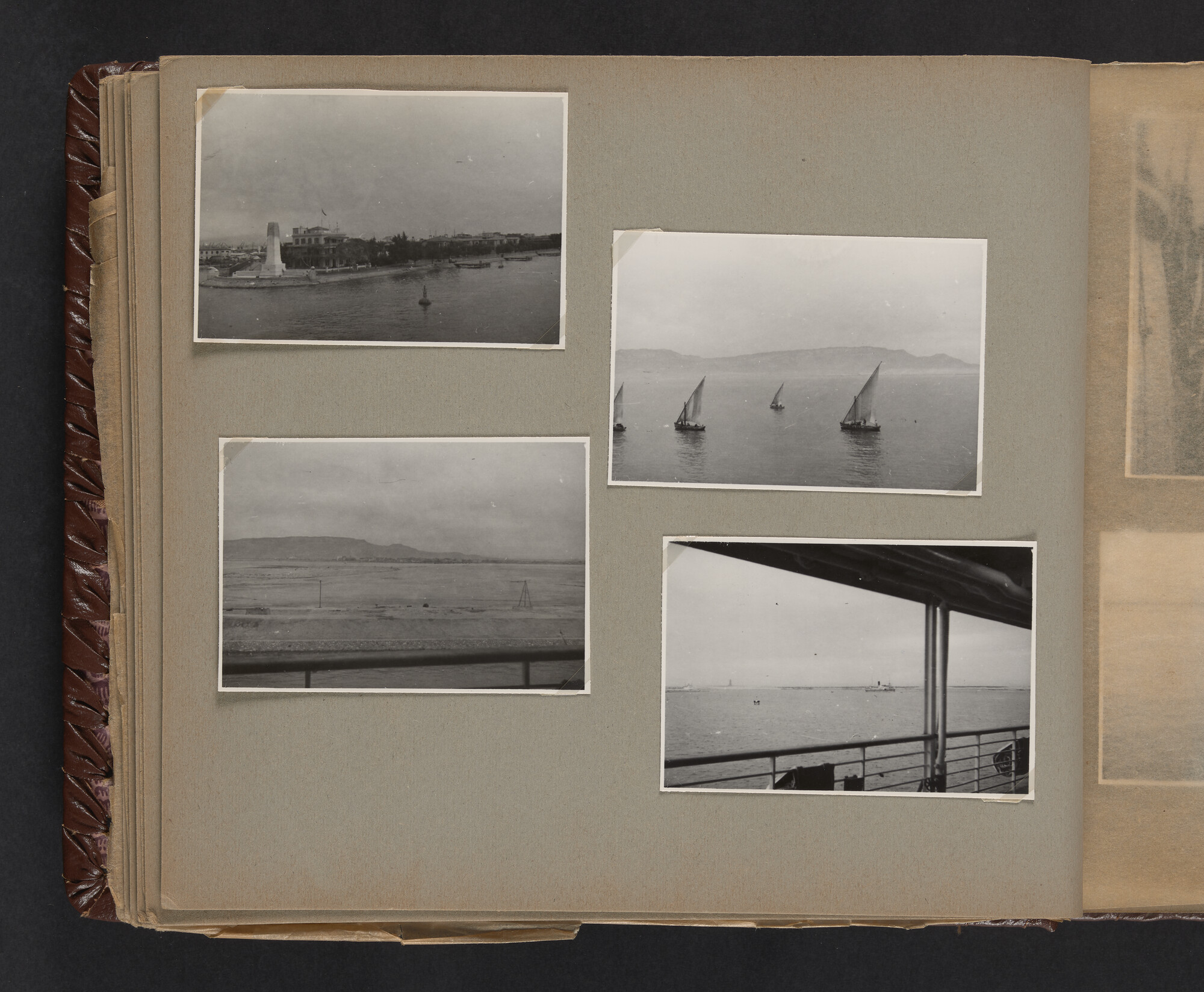 2019.0671; Fotoalbum van het echtpaar Jan van der Meer Mohr en Johanna van der Meer Mohr-van Ruler van hun reis op ms. Oranje van Tandjong Priok naar Amsterdam tussen 18 december 1953 en 7 januari 1954; fotoalbum