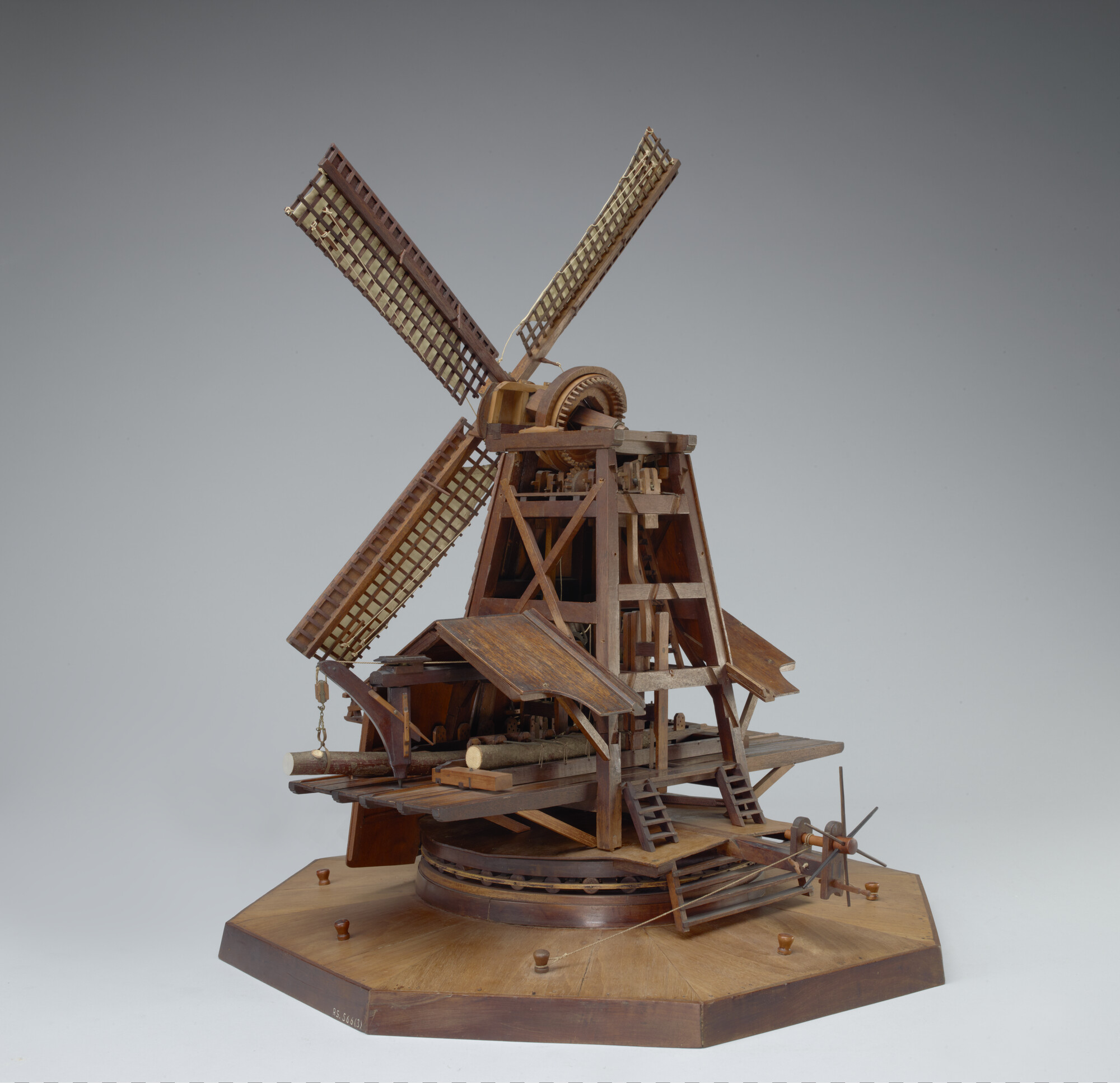 RS.0566(03); Model van een houtzaagmolen; technisch model