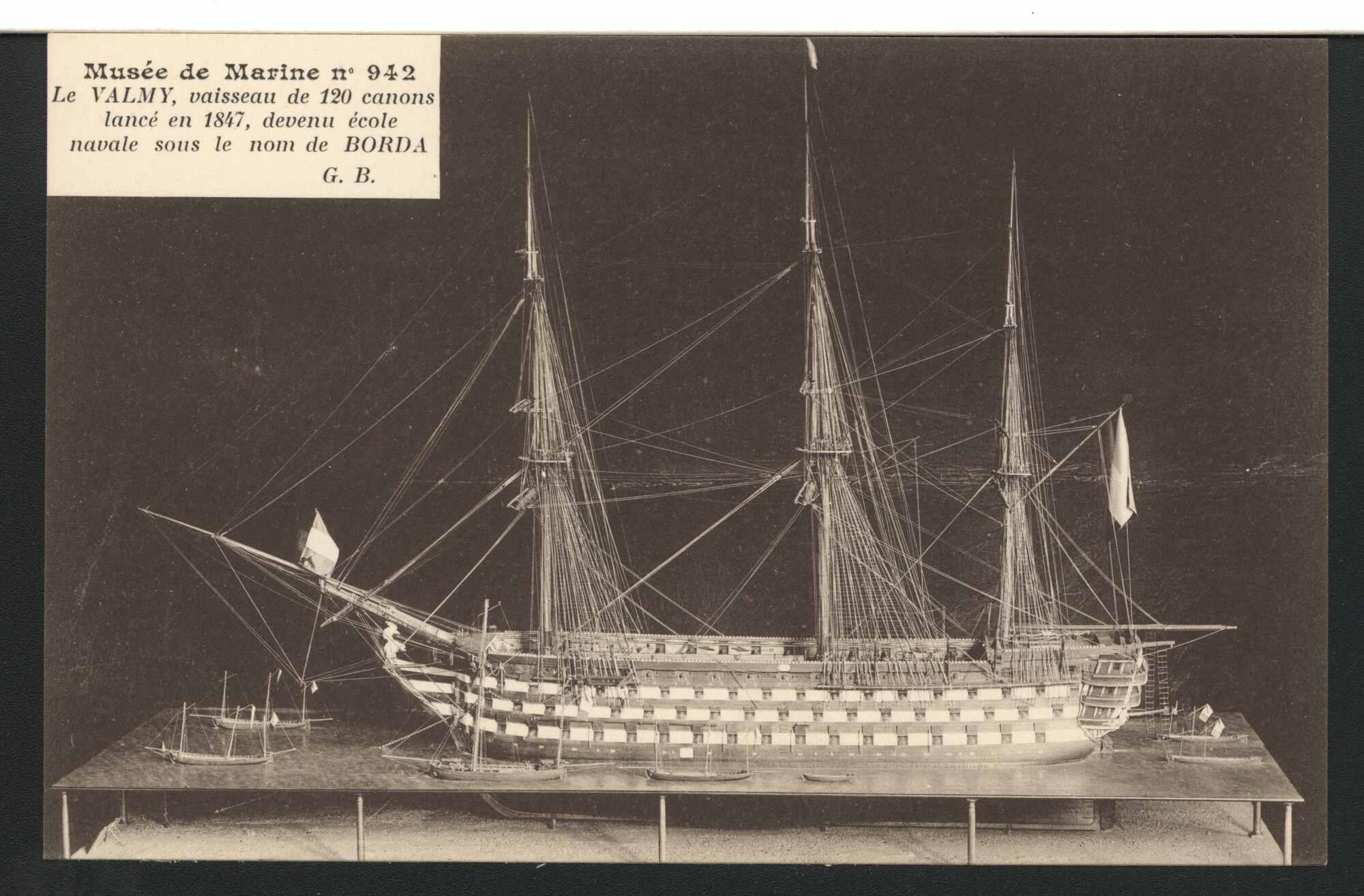 A.4876(397); Mapje van het Musee du Louvre (Musée de Marine) met 50 prentbriefkaarten met; prentbriefkaart-serie