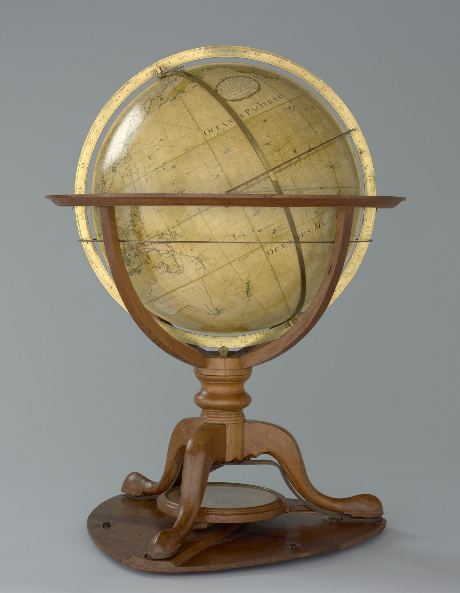 A.3372(01); Aardglobe van 46 cm. in doorsnede door George Adams, 1766; globe