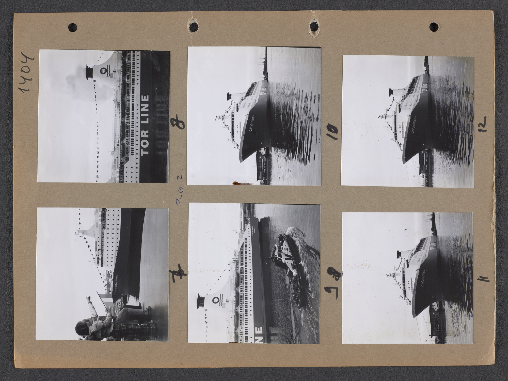 S.9102(36); Multomap met foto's door Ben Burgers, samengesteld door de Vereniging De Amsterdamsche Haven; foto