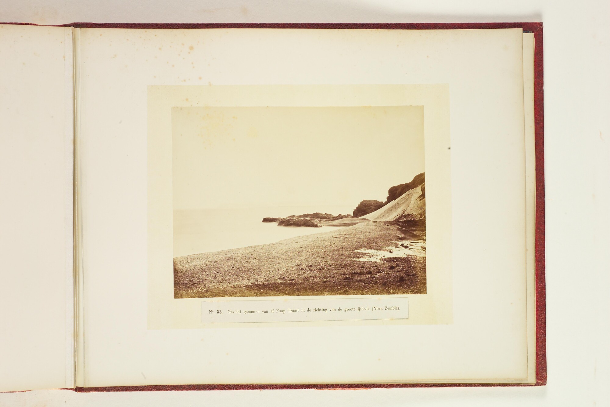 S.0068(05); Album met foto's van de Eerste Noordpoolexpeditie van de Willem Barents; fotoalbum