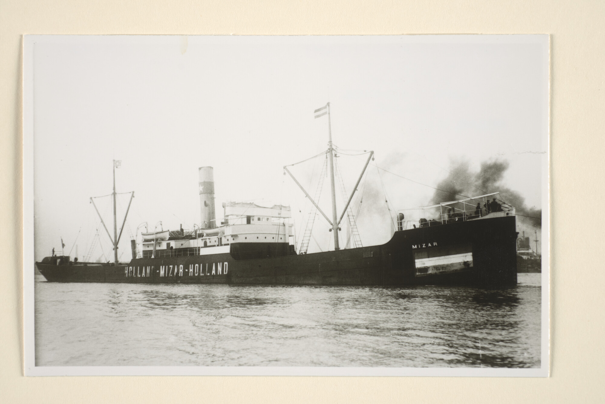 1996.0830; Het vrachtschip ss. 'Mizar' van Van Nievelt Goudriaan & Co; foto