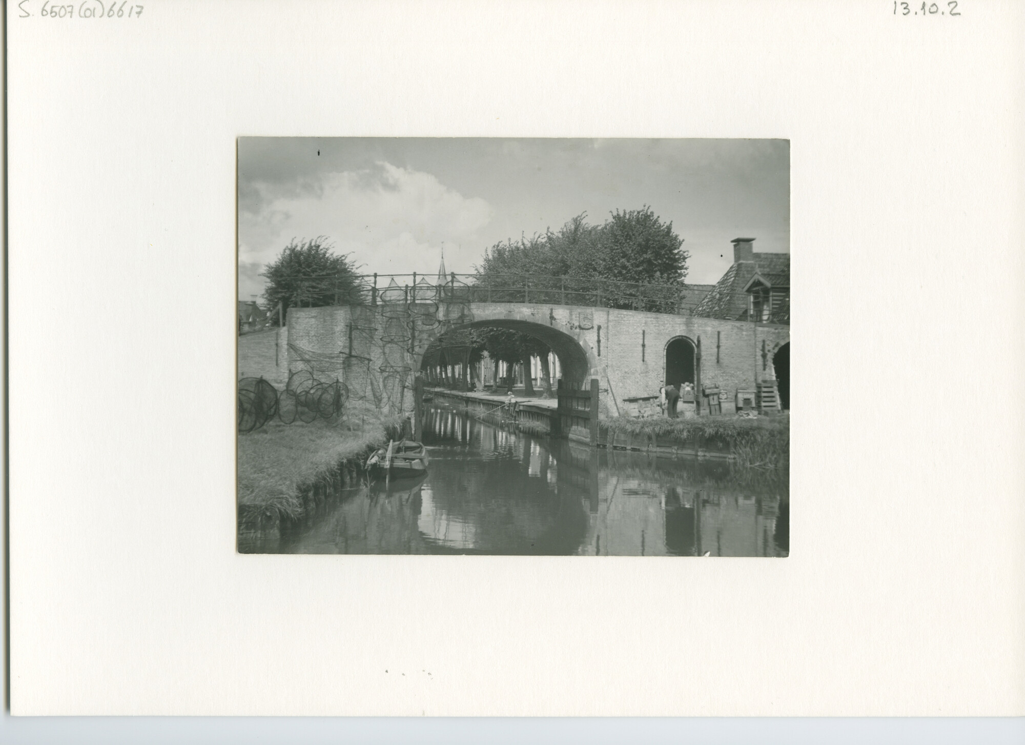 S.6507(01)6617; Foto van Lemsterpoort te Sloten; foto