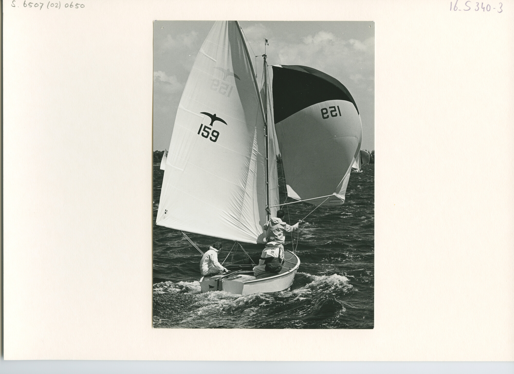 S.6507(02)0650.05; Zwart-wit foto van de Valkenklasse op de Reeuwijkse Plassen en de Westeinderplassen; foto