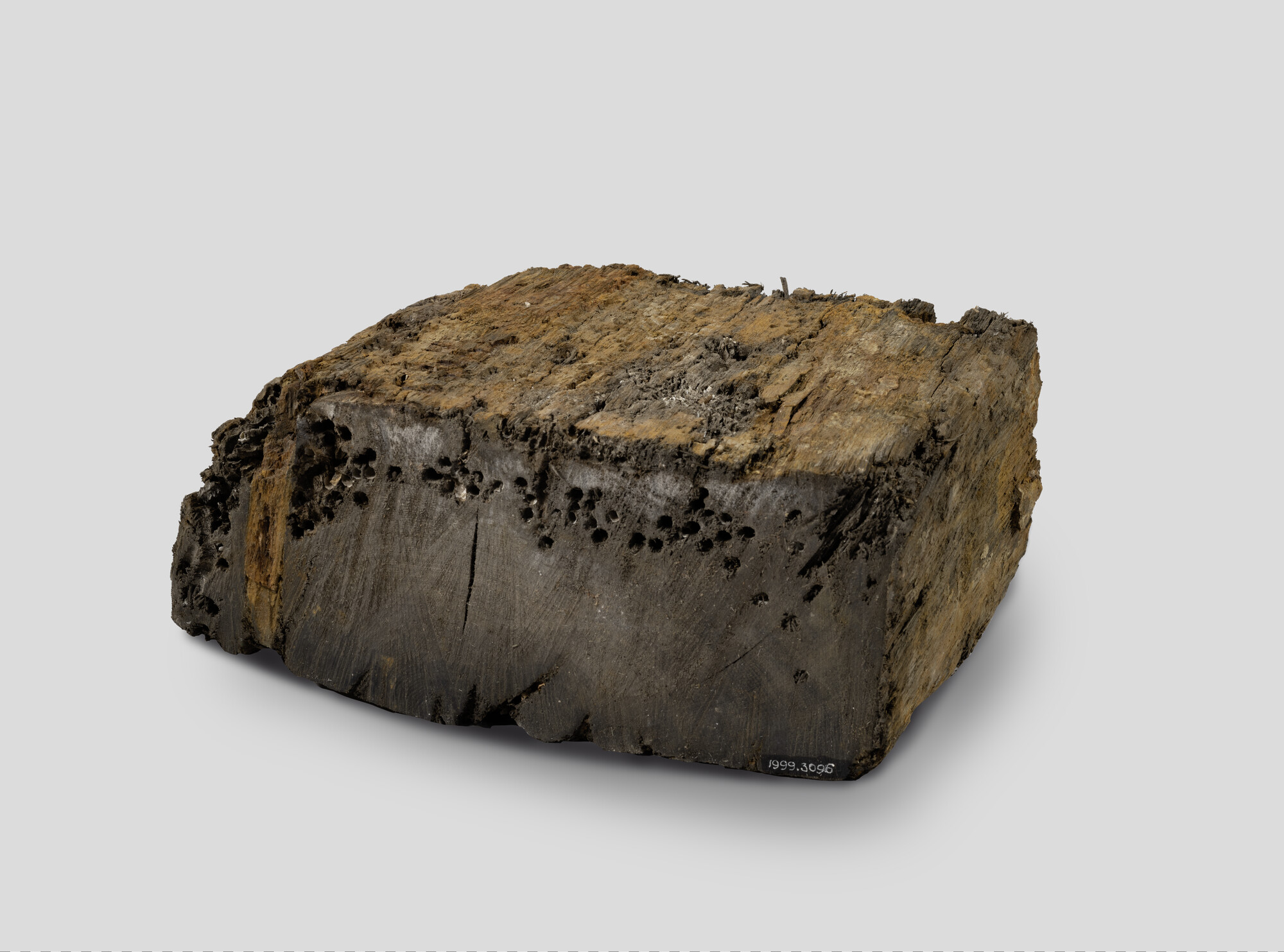 1999.3094; Fragment van een scheepsonderdeel; balk