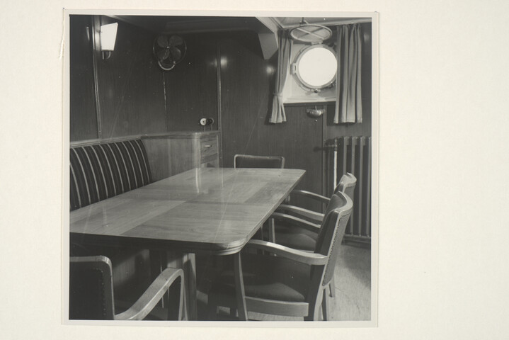 S.5219(12)0115; Interieurfoto's van het Finse vrachtschip ss. Pamilo; fotoreportage