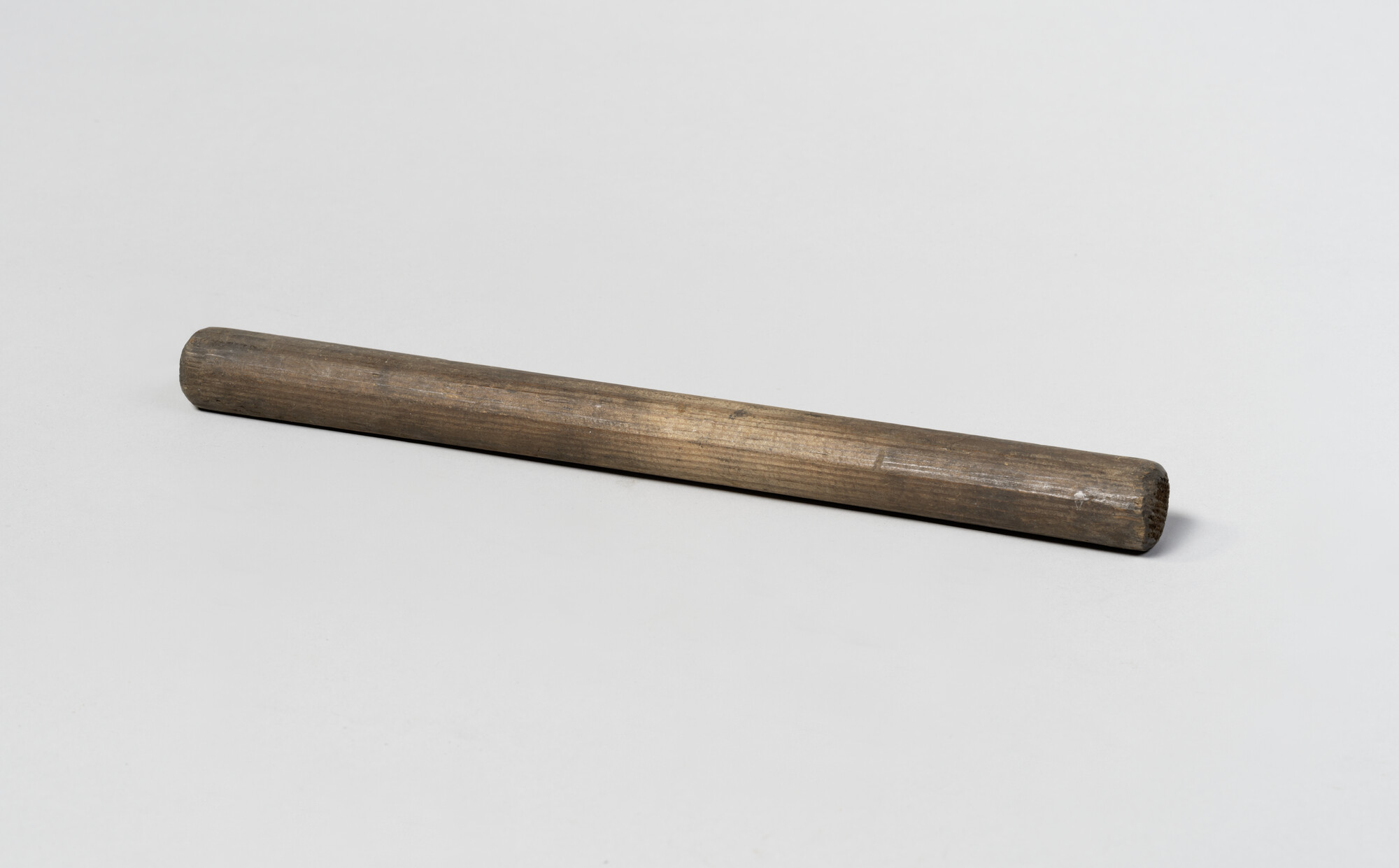 S.4370(094); Handgreep van hout; handgreep