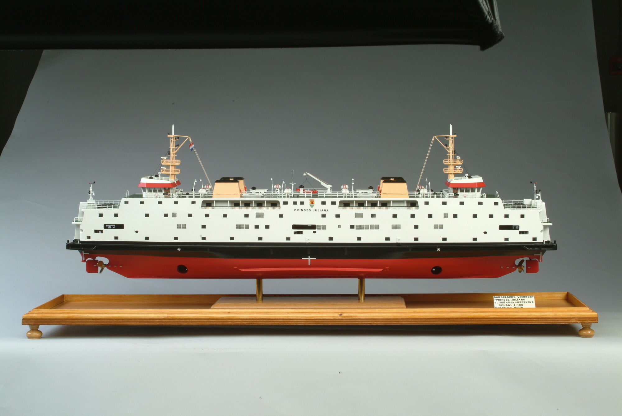 2000.5462; Model van de Schelde-veerboot Prinses Juliana; scheepsmodel