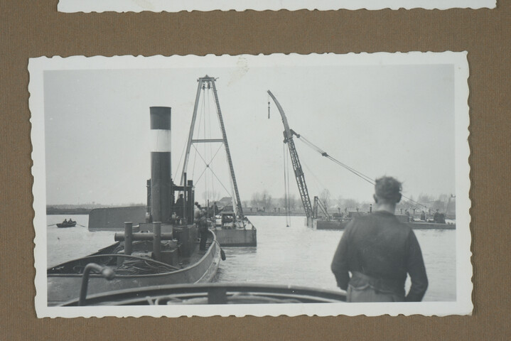 2001.1755; Omslag met vele foto's en knipsels van meest bergingsactiviteiten door Reederij v/h Gebroeders Goedkoop te Amsterdam in de periode 1929 / 1949; omslag