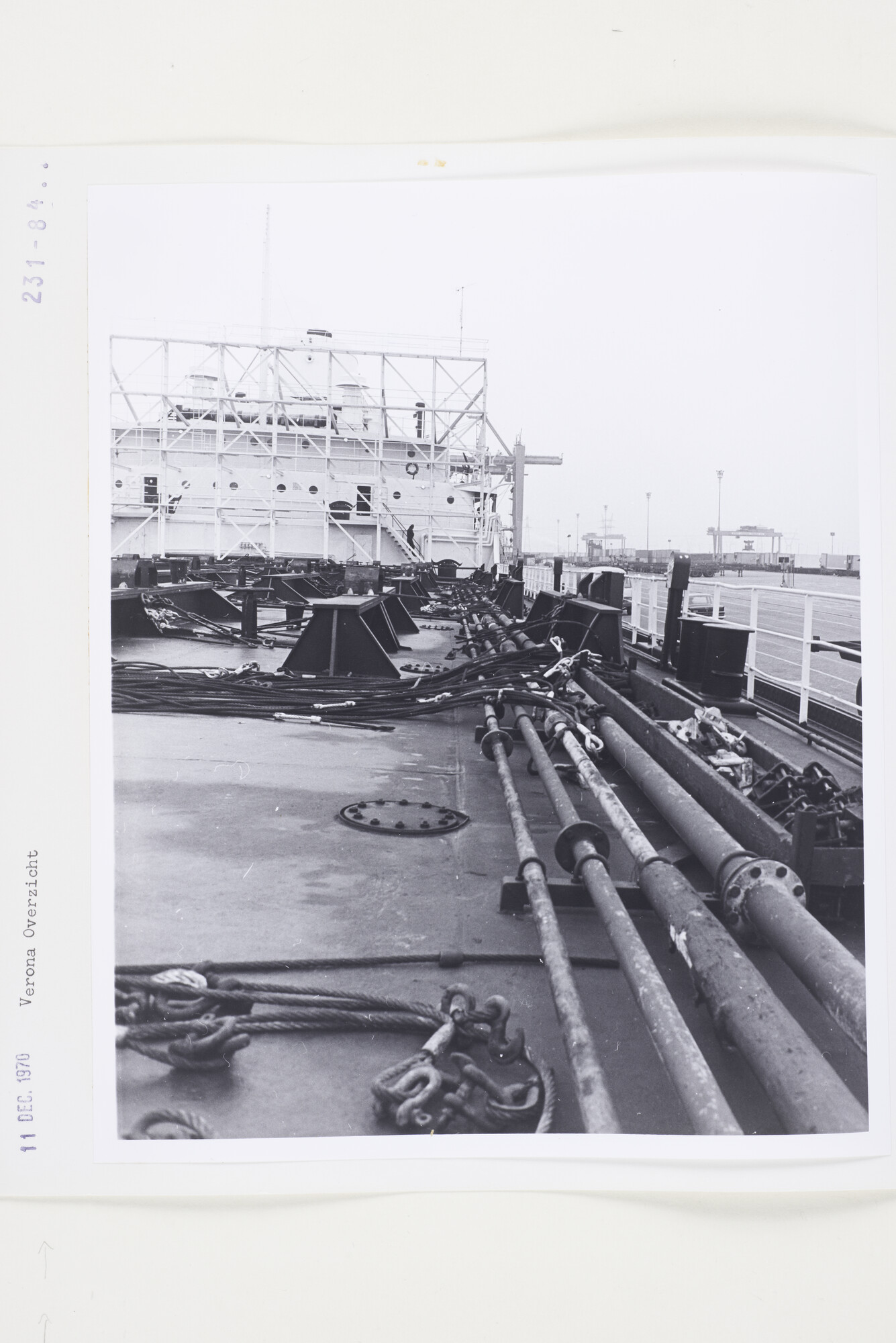 S.5444(5195)01; Foto van het containerschip Verona (een verbouwde tanker); foto