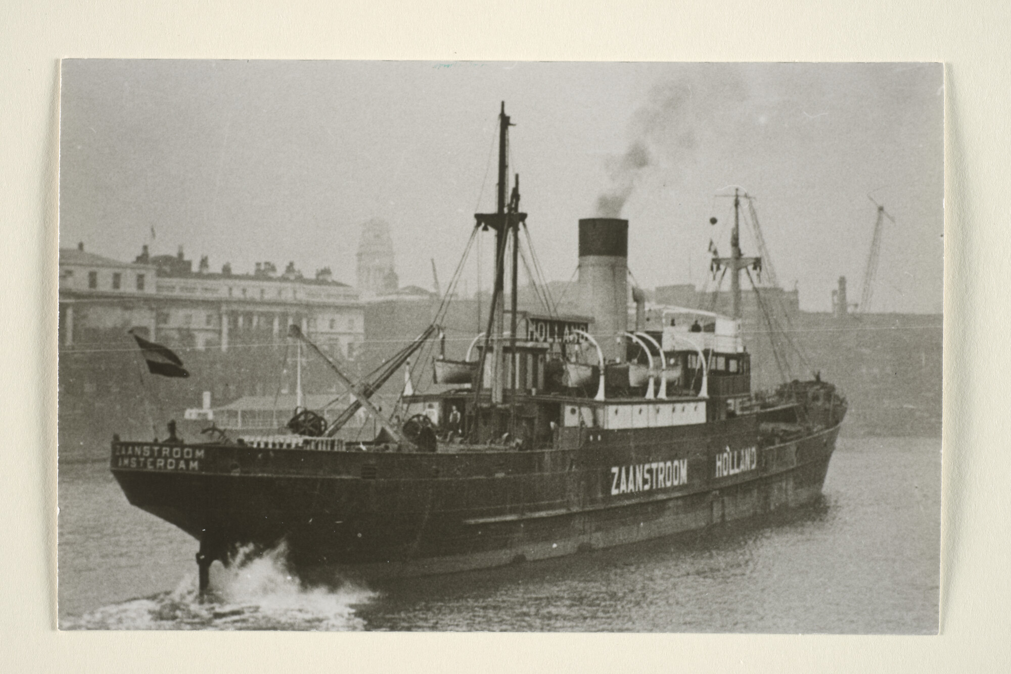 1995.6371; Het vrachtschip ss. Zaanstroom van de Hollandsche Stoomboot Maatschappij [...]; foto