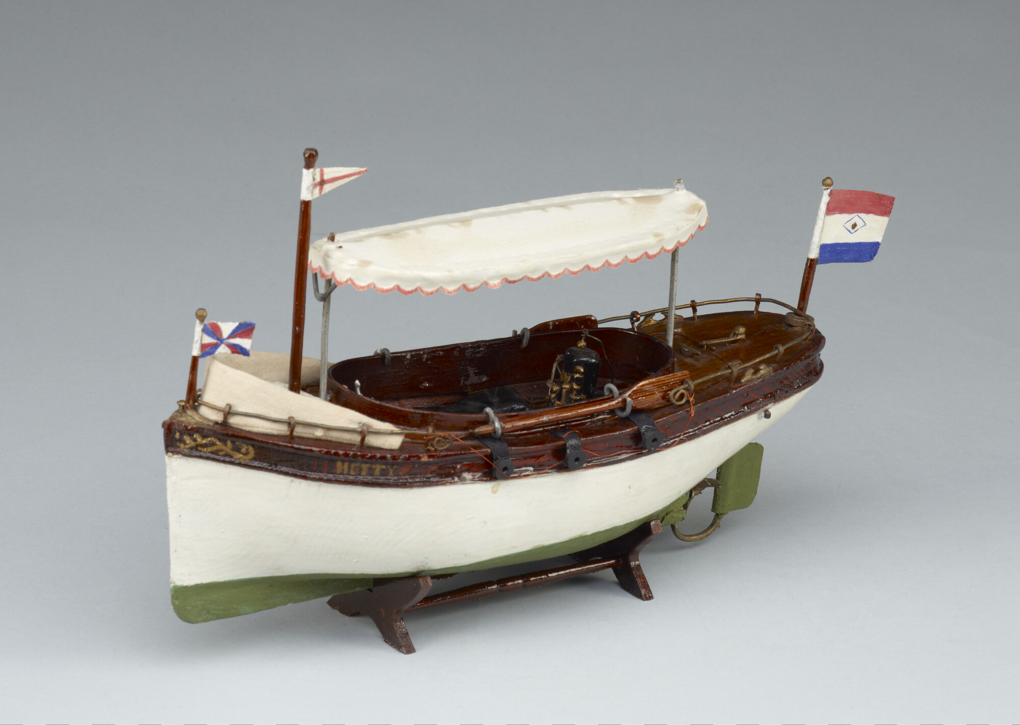 S.5303; Model van de motorsloep Hetty; scheepsmodel