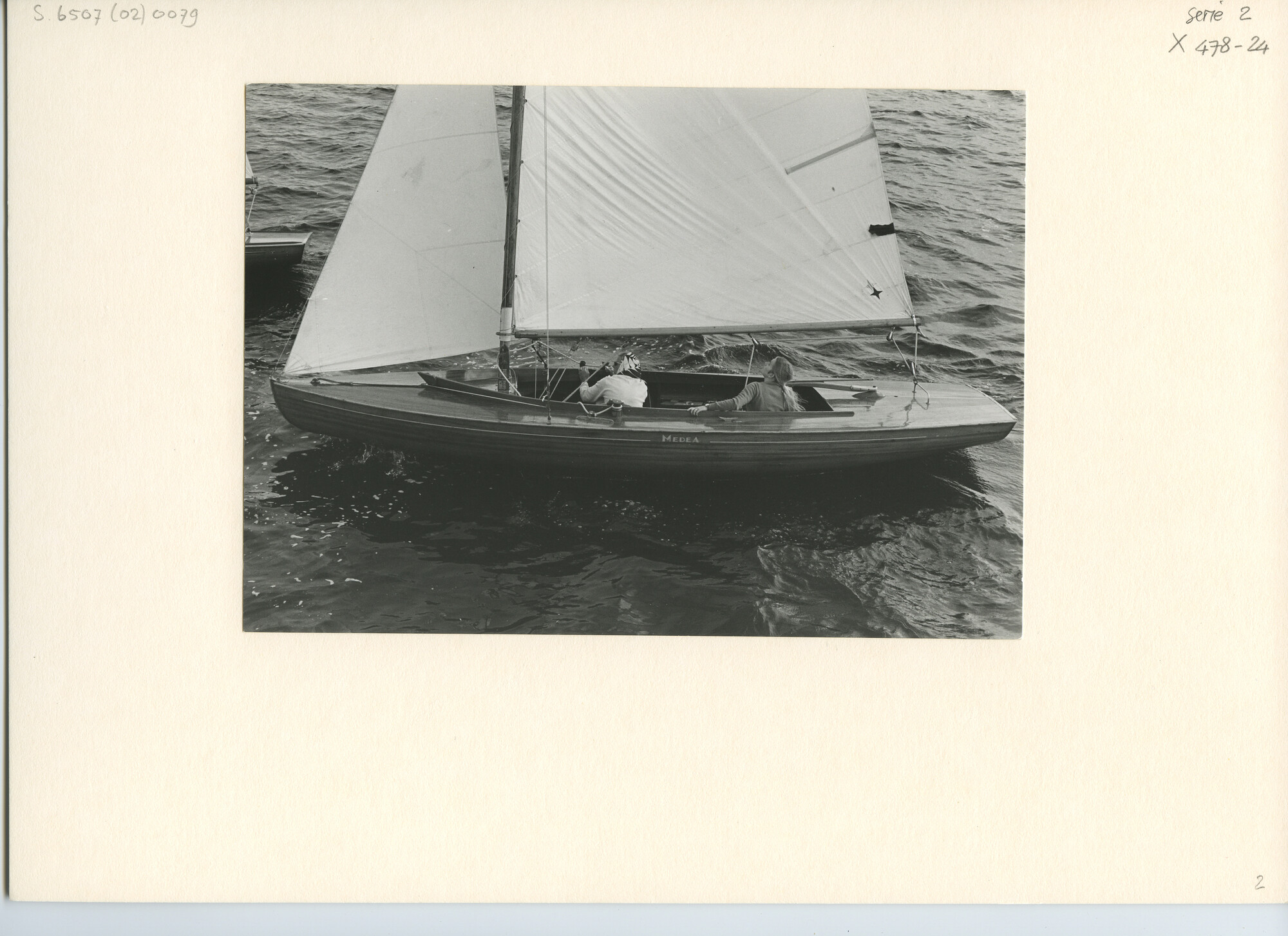 S.6507(02)0079.05; Zwart-wit foto van de 16m² klasse op het Sneekermeer, tijdens het Nederlands Kampioenschap 1969; foto