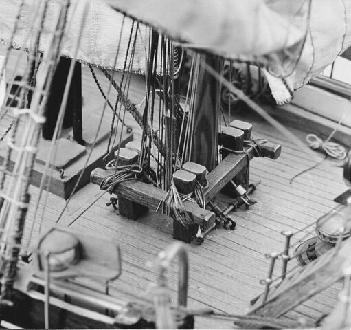 S.4763; Model van het korvet Nautilus van 7 stukken; scheepsmodel