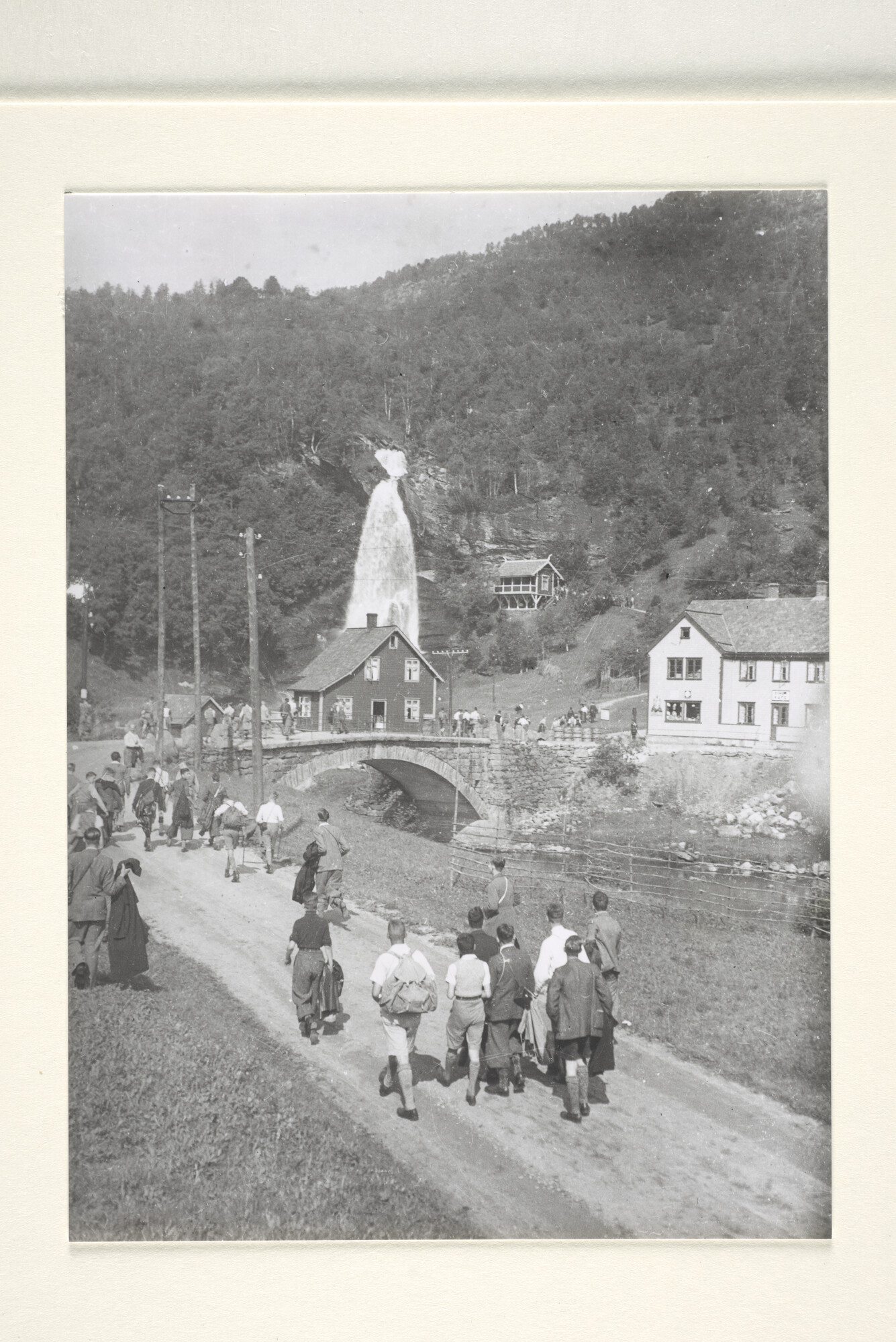 1997.1956; Reis naar Noorwegen met ms. 'Tarakan', genomen op één der jongens-reizen in augustus 1936; foto