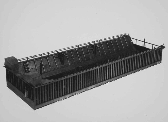 S.0497; Model van een houten droogdok; schaalmodel