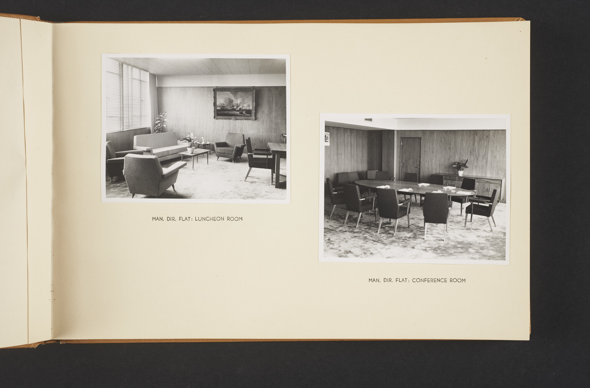 2015.1296; Fotoalbum van het kantoor van de Royal Interocean Lines te Hongkong; fotoalbum