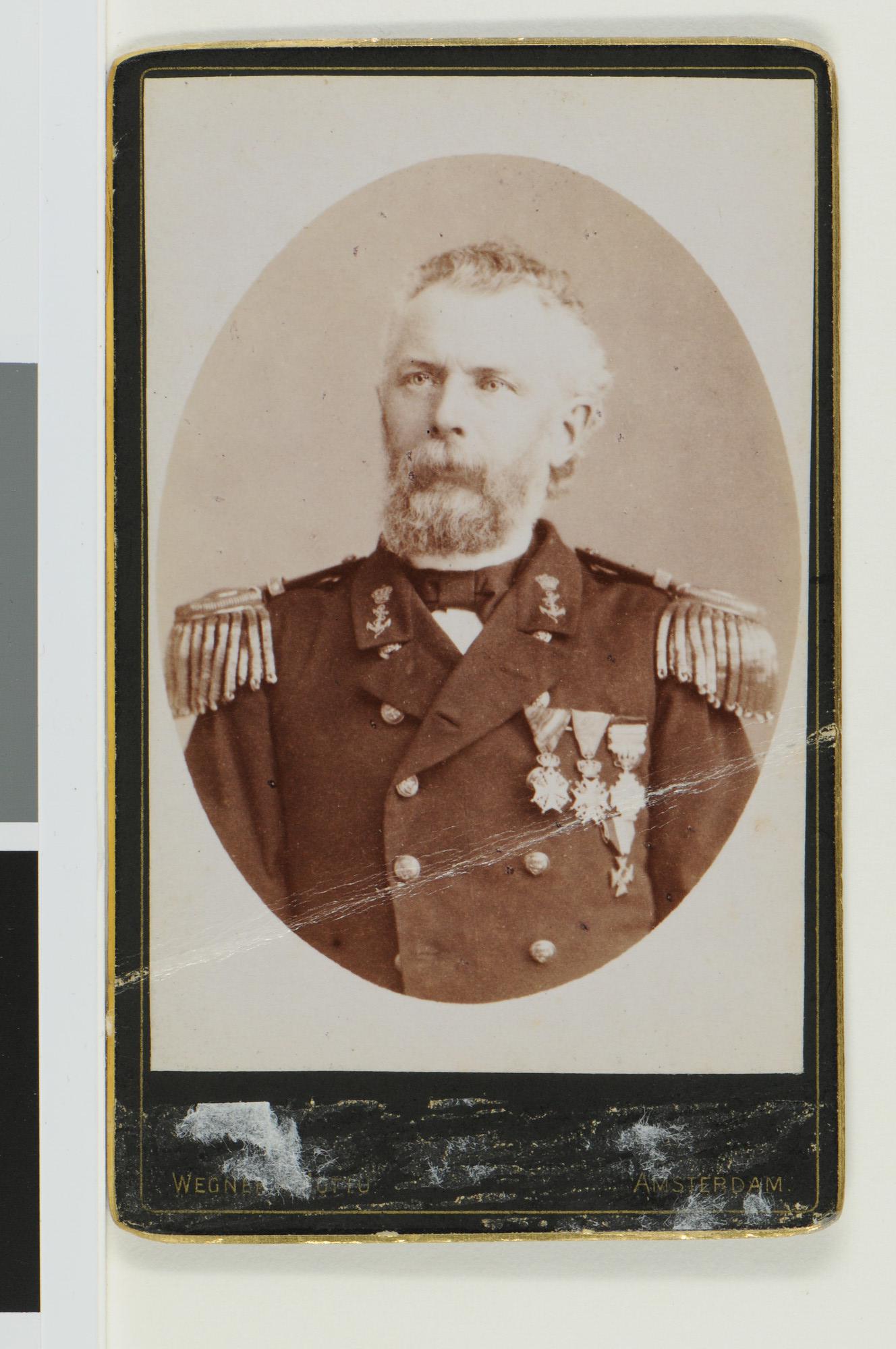 S.1555(32)01; Portretfoto van P. ten Bosch (1836 -1922), vice-admiraal en Staatsraad; foto