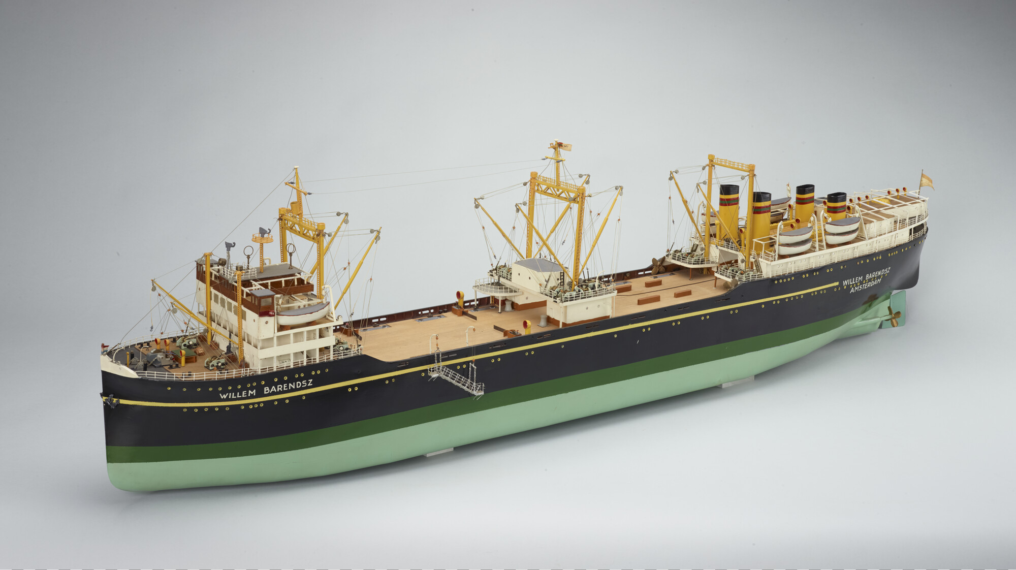 S.6985(01); Model van de walvisvaarder Willem Barendsz; scheepsmodel