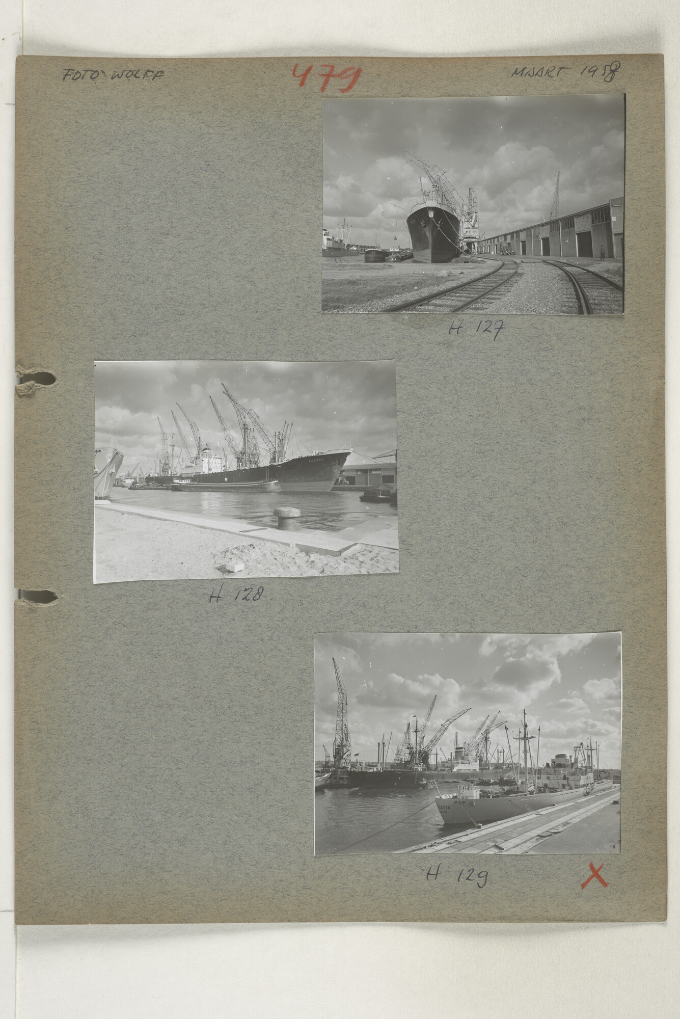 1998.2183; Omslag (voorheen ordner) met een grote hoeveelheid proef foto's van de haven en de stad van Amsterdam; omslag
