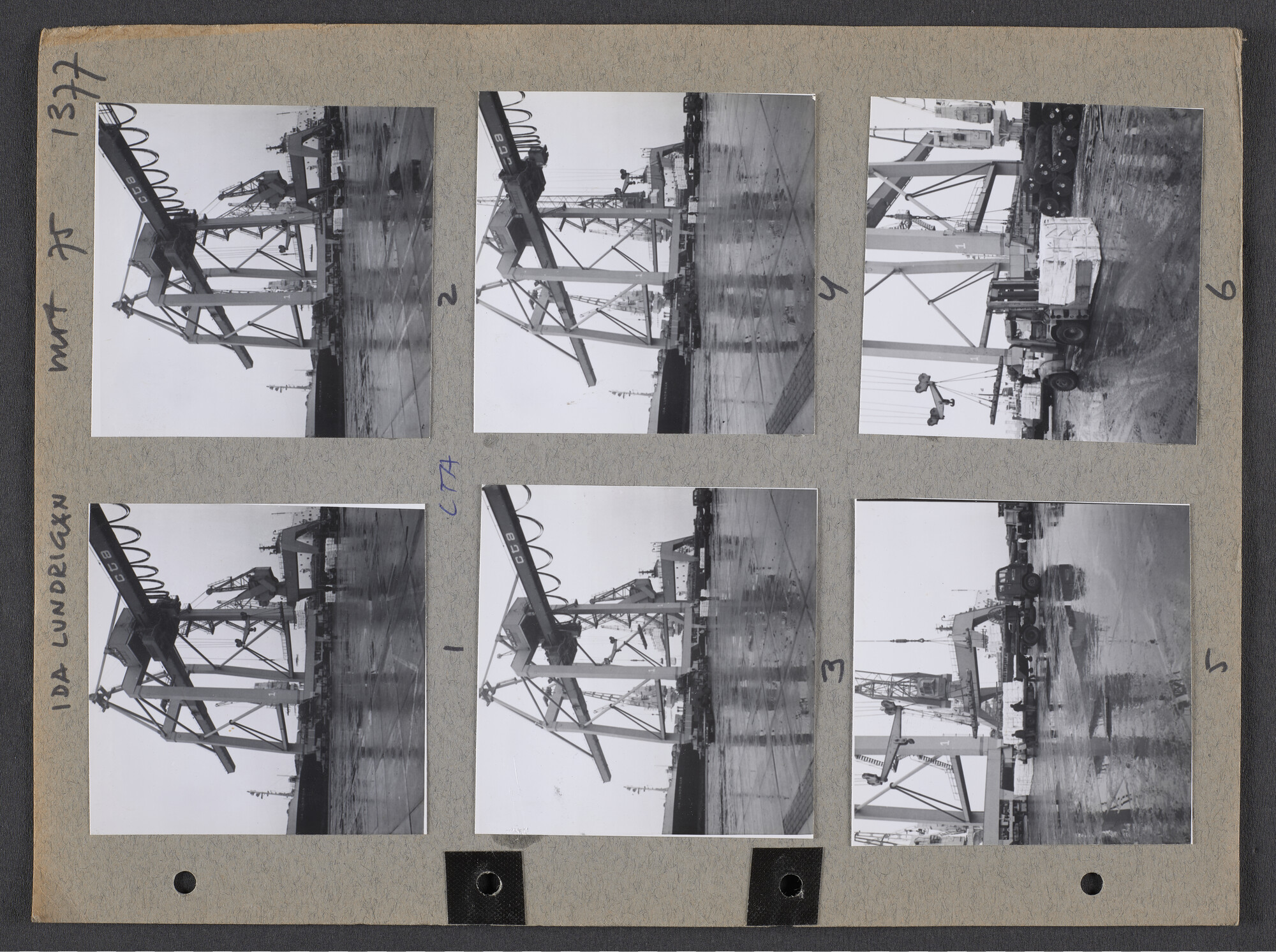 S.9102(35); Multomap met foto's door Ben Burgers, samengesteld door de Vereniging De Amsterdamsche Haven; foto