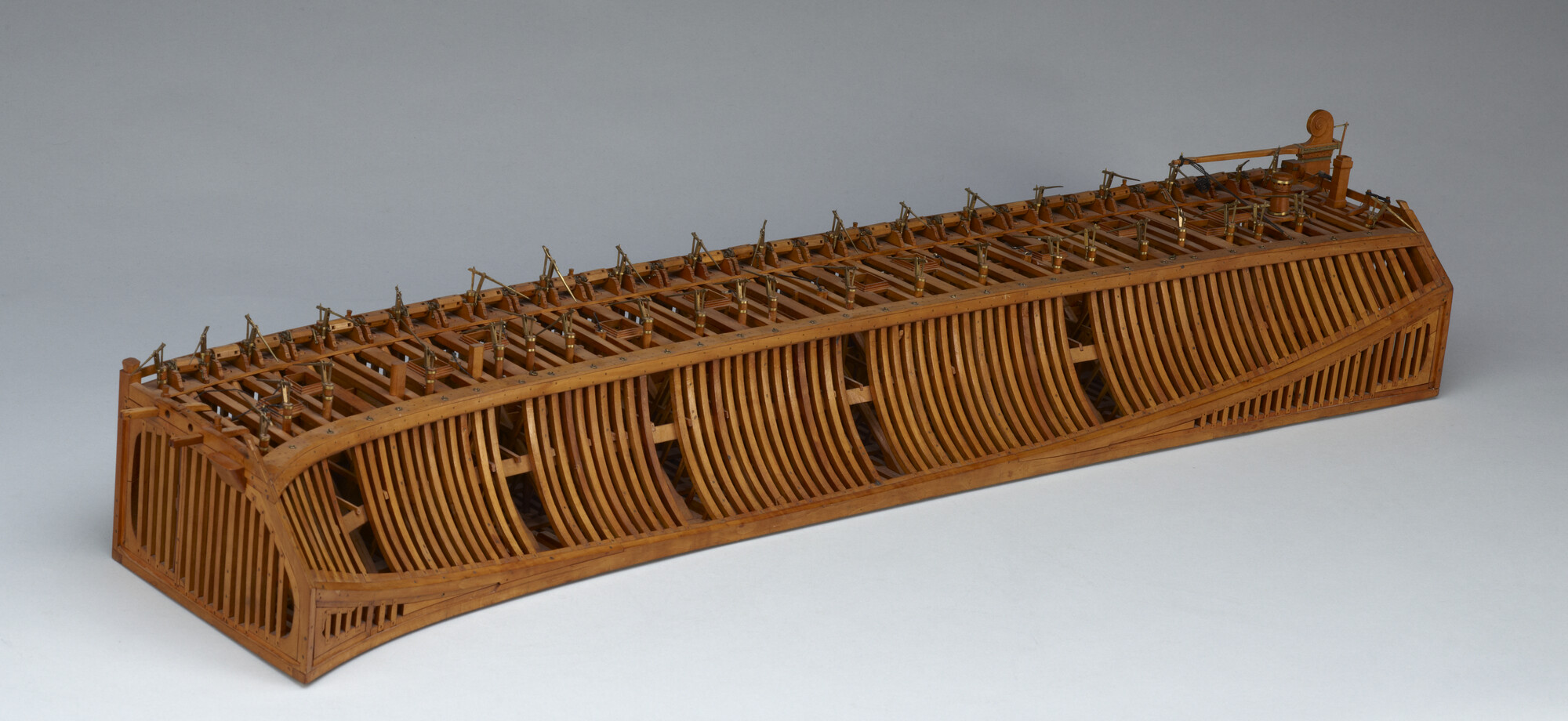 S.0663(15); Model van een half scheepskameel; scheepsmodel