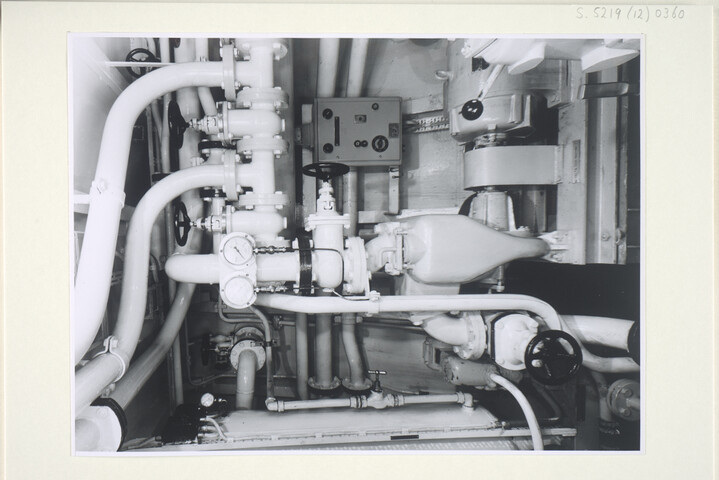S.5219(12)0360; Fotos van de koelmachinekamer van het koelschip ms. Silver Comet [...]; fotoreportage