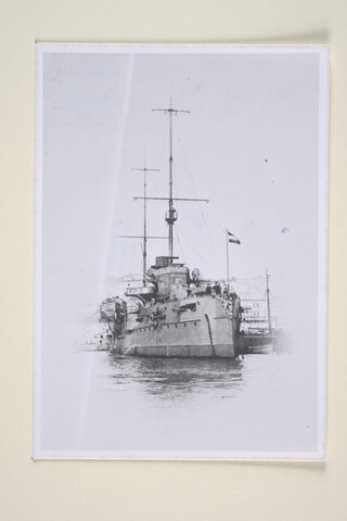 1994.6334; Reproductiefoto's, deels gemaakt aan boord, van het pantserschip Hr.Ms. Jacob van Heemskerck; fotoreportage