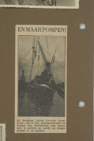2001.1755; Omslag met vele foto's en knipsels van meest bergingsactiviteiten door Reederij v/h Gebroeders Goedkoop te Amsterdam in de periode 1929 / 1949; omslag