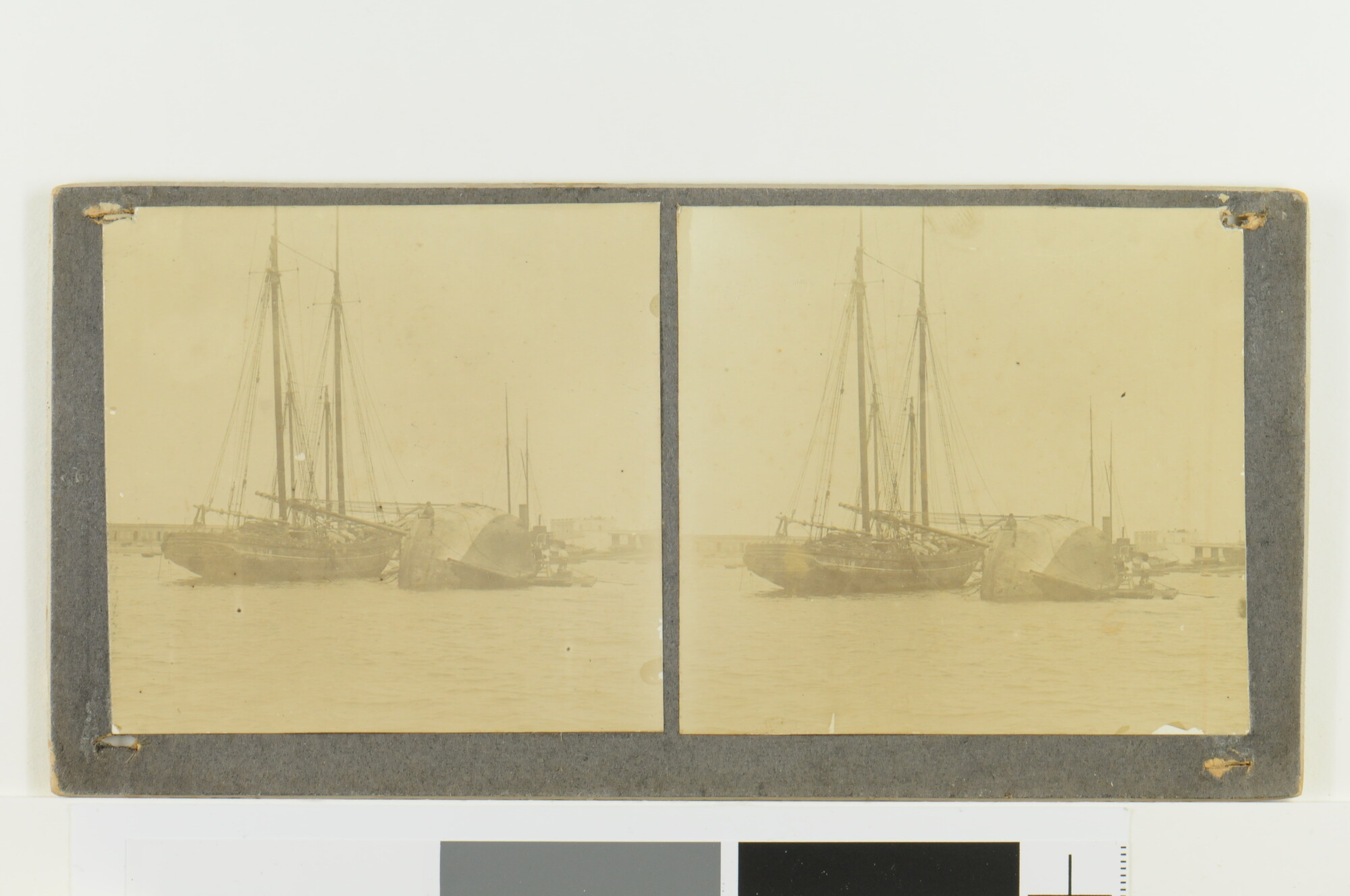 S.4834(01)77; Eén van een serie van negen stereofoto's gemaakt tijdens de reis met Hr.Ms. 'Das'; foto