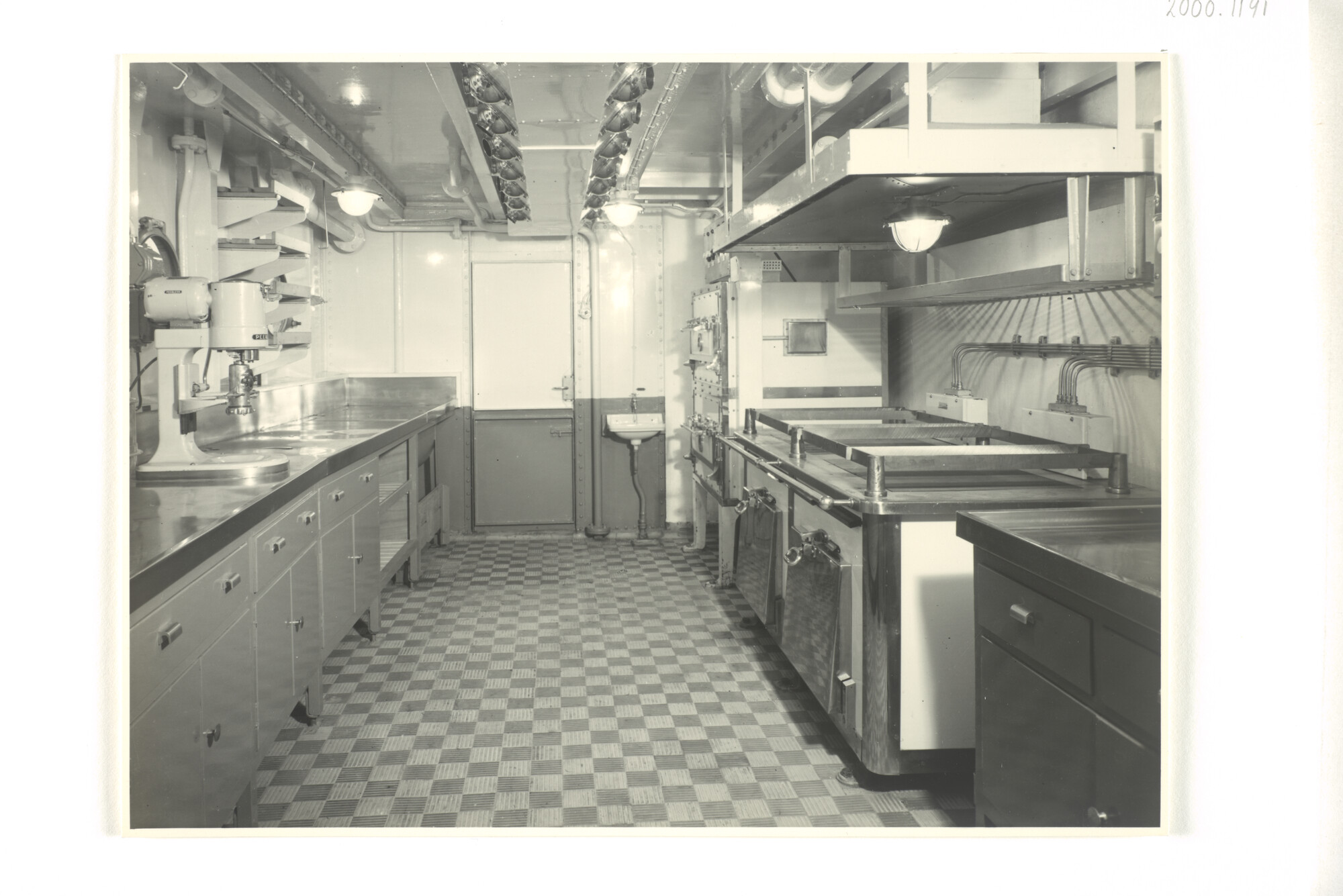 2000.1191; Interieurfoto's genomen a/b vrachtschip ms. Bintang) van de SMN; fotoreportage