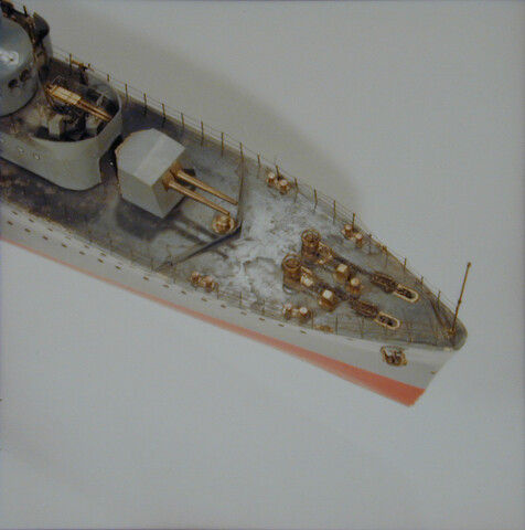 B.0203(01); Model van de torpedobootjager Hr.Ms. Isaac Sweers; scheepsmodel