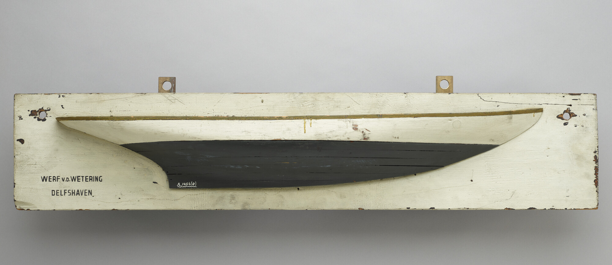 A.1456(08); Halfmodel van een kieljacht; scheepsmodel