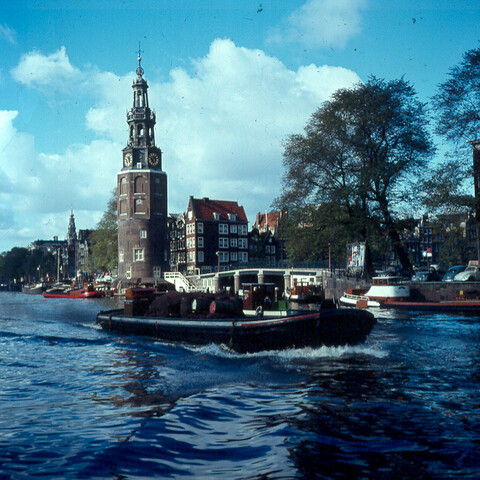 S.9100(0972); Montelbaanstoren aan de Oude Schans te Amsterdam; diapositief