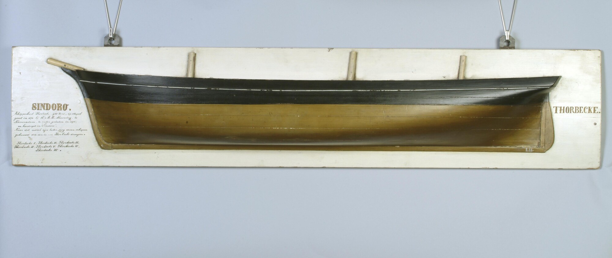 S.0033; Halfmodel van de bark Sindoro; scheepsmodel