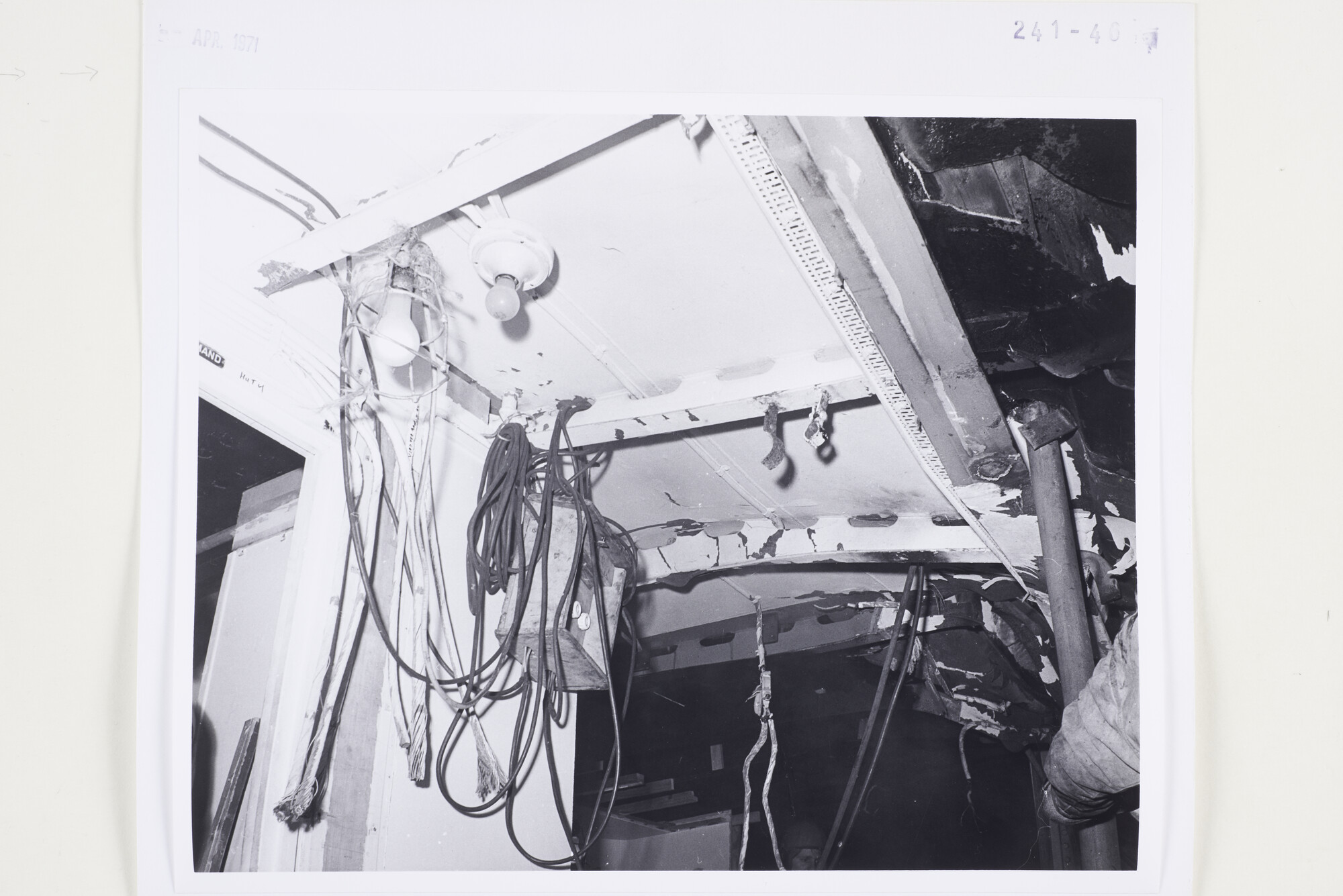 S.5444(5237)05; Foto van de reparatie van de aanvaringsschade aan het vrachtschip Tasmania; foto