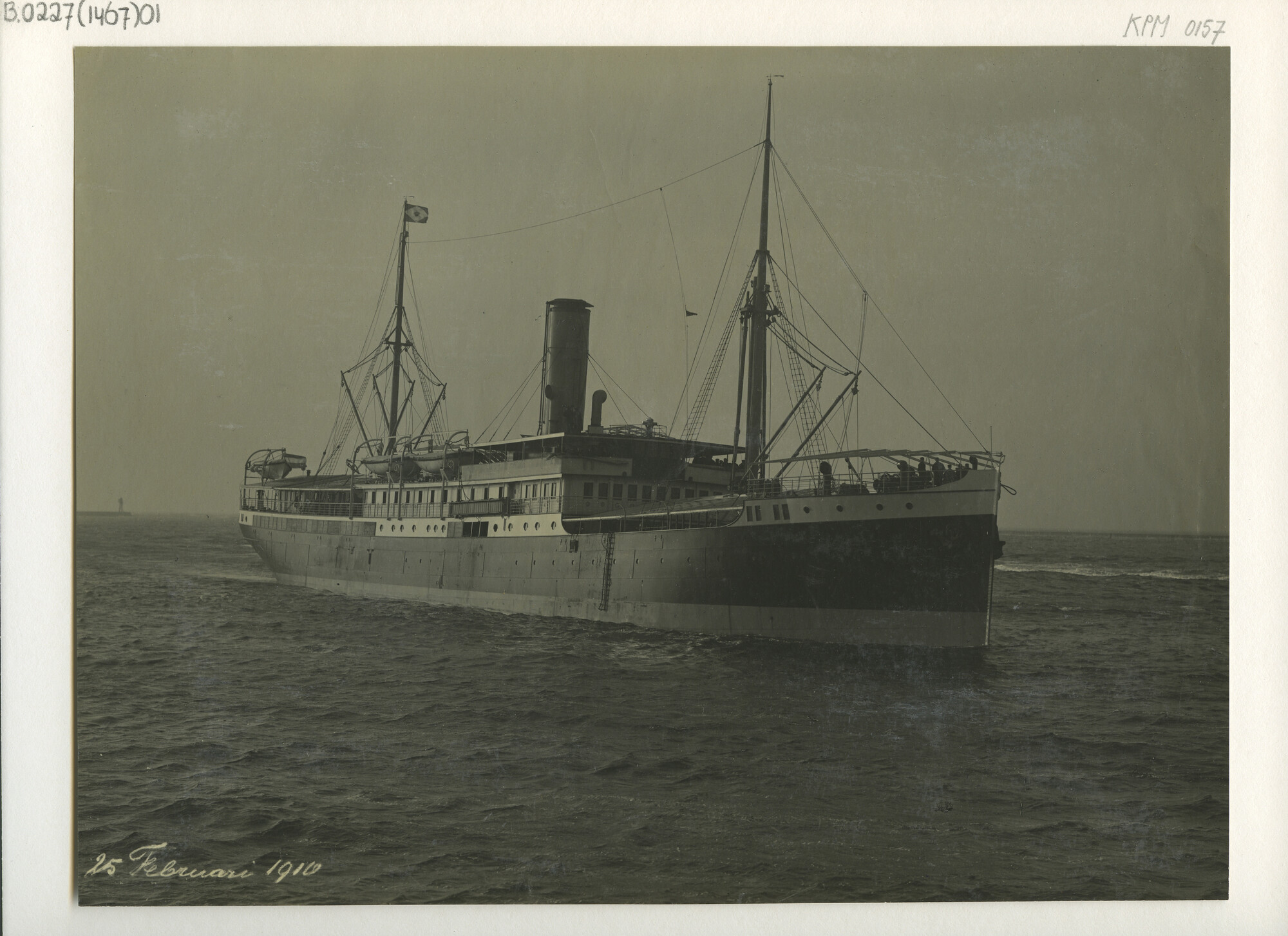 B.0227(1467)01; Foto van ss. Van Linschoten van de KPM; foto