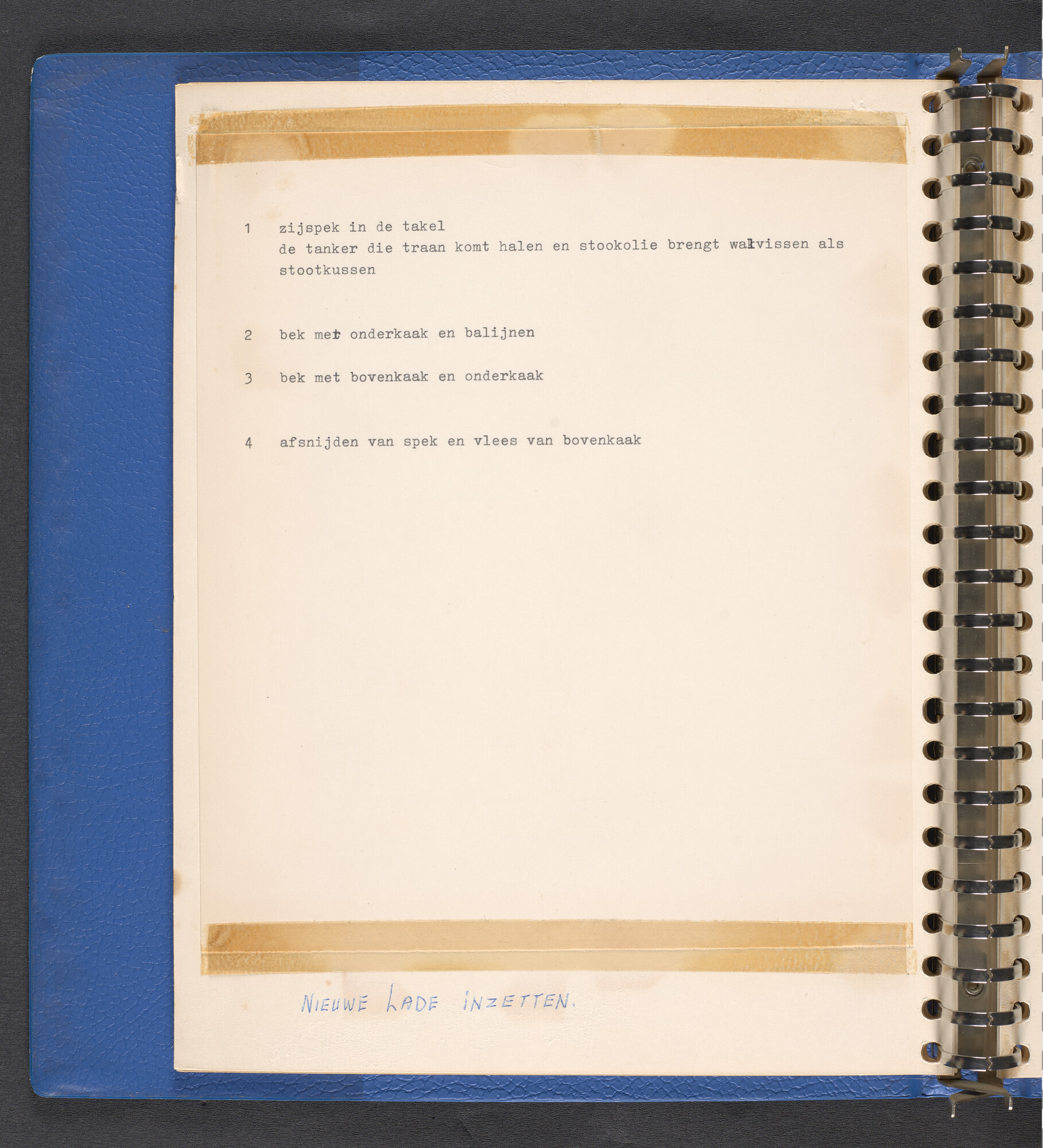 2022.1516; Multomap met foto's gemaakt tijdens reizen van walvisfabrieksschip Willem Barendsz (I), seizoenen 1947-'48 t/m 1950-'51; fotoalbum
