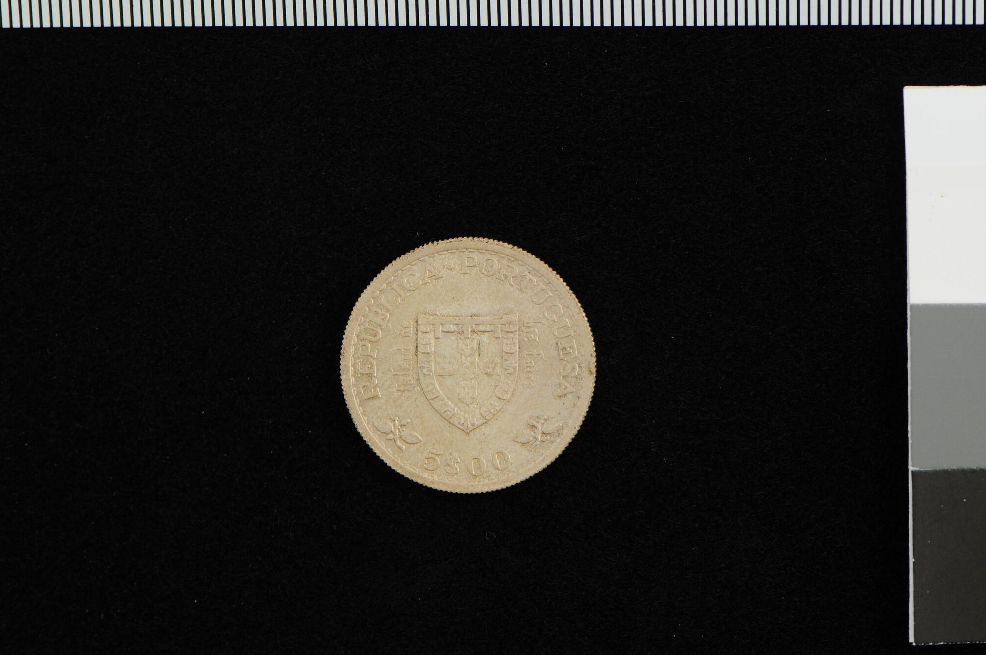 S.3391; Portugees muntstuk van 5 escudo op de 500ste sterfdag van Hendrik de Zeevaarder, 1960; munt
