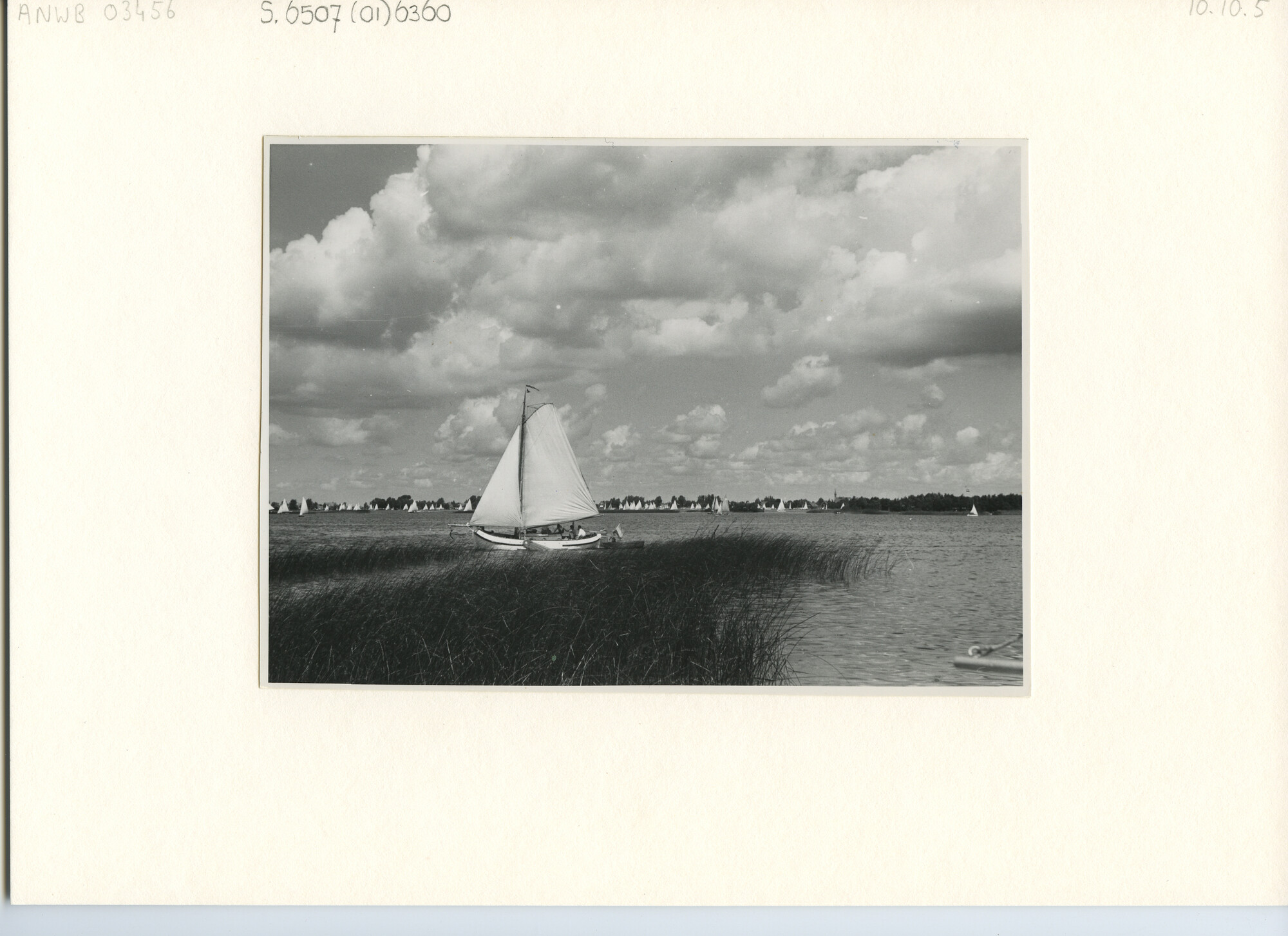 S.6507(01)6360; Foto van Loosdrechtse Plassen; foto