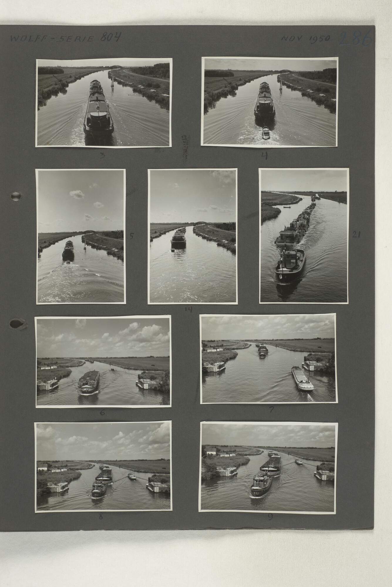 1998.2181; Omslag met een grote hoeveelheid proef foto's gemaakt in opdracht van de Gemeente Handelsinrichtingen en de Vereniging "de Amsterdamsche Haven" te Amsterdam.; omslag