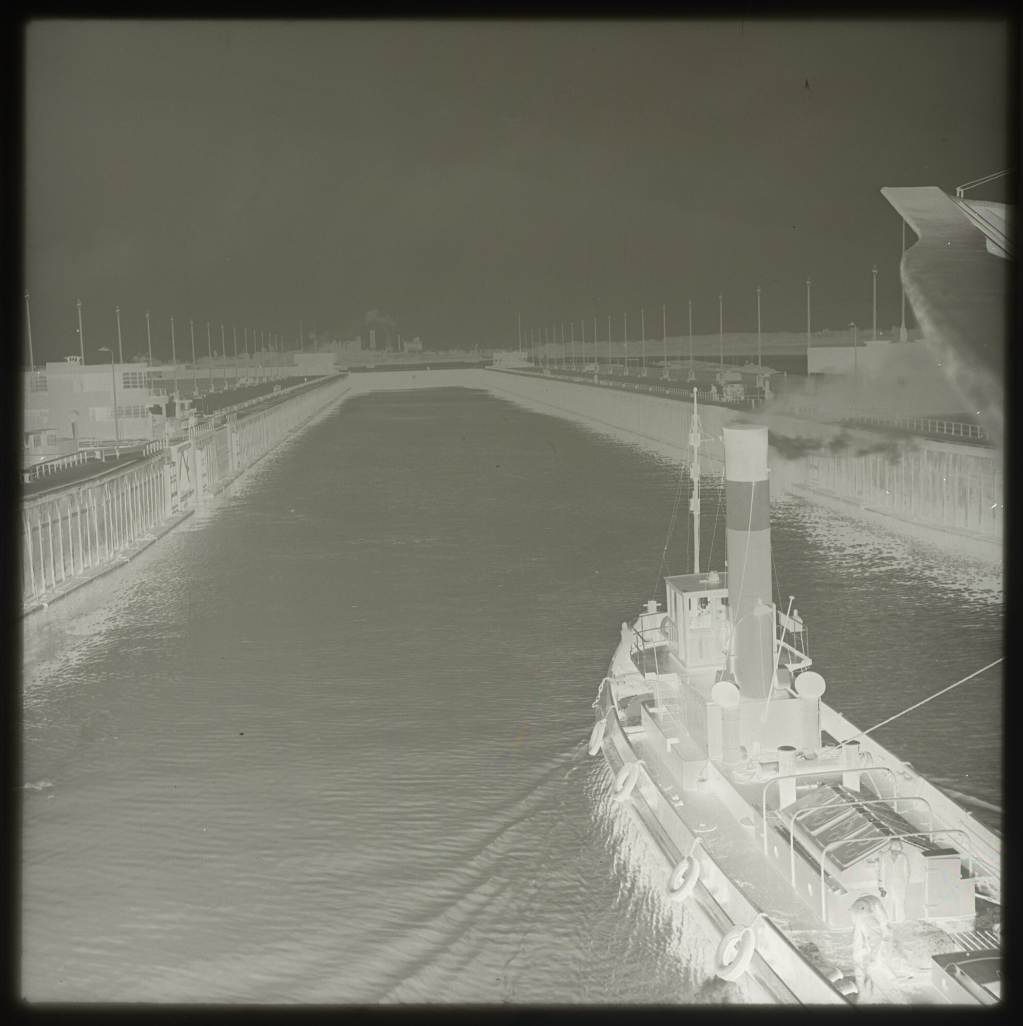 A.5263(02); Negatieven van een reis met het vrachtschip 'Woltersum' van de Stoomvaart; negatief