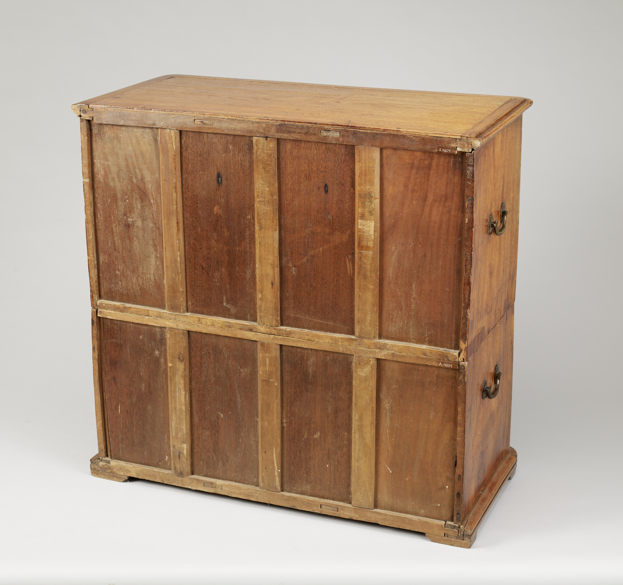 A.4804; Kapiteinssecretaire; kast