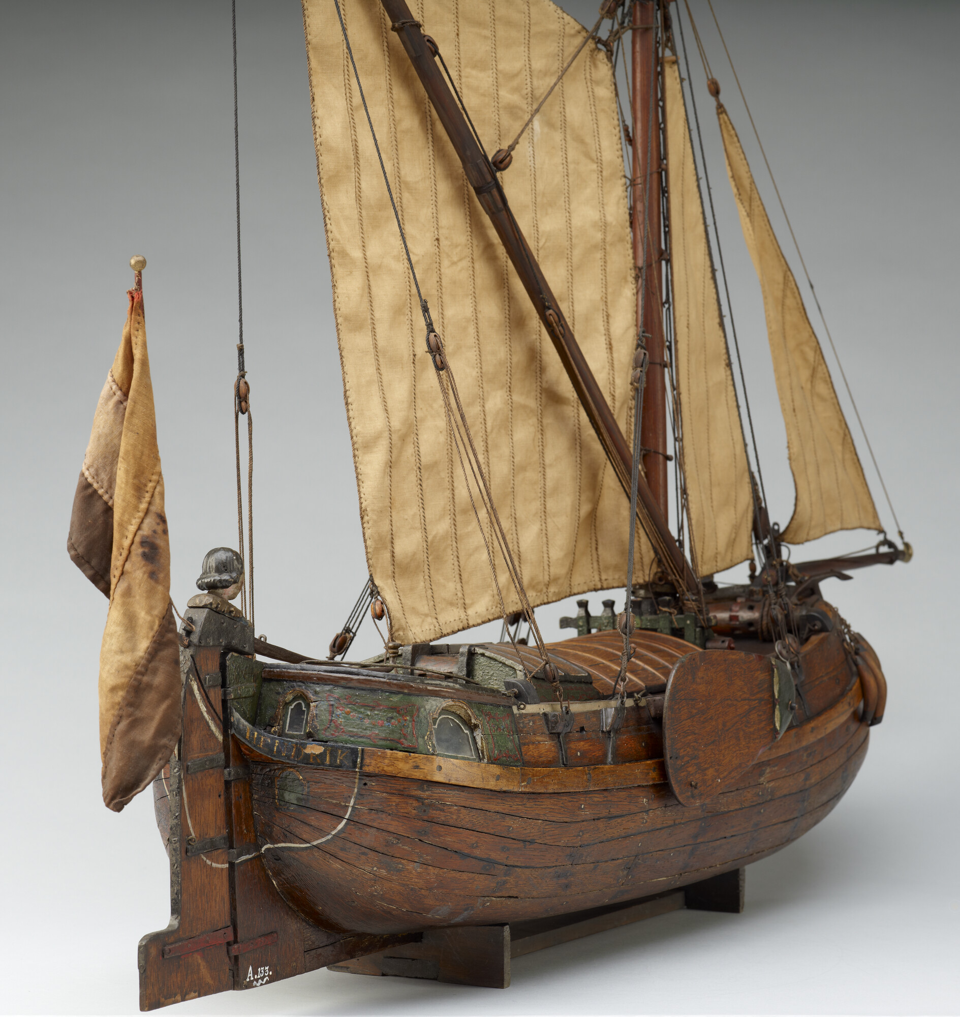 A.0133; Model van een Zeeuws beurtschip of paviljoentjalk; scheepsmodel