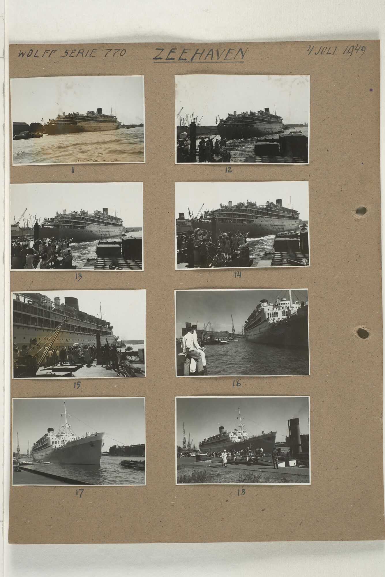 1998.2180; Omslag met een grote hoeveelheid proef foto's gemaakt in opdracht van de Gemeente Handelsinrichtingen in Amsterdam en de Koninklijke Hollandsche Lloyd te Amsterdam.; omslag