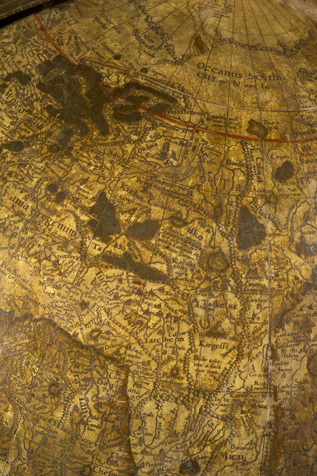 A.1140; Aardglobe van 52,5 cm doorsnede door Jacob Floris van Langren, 1589; globe