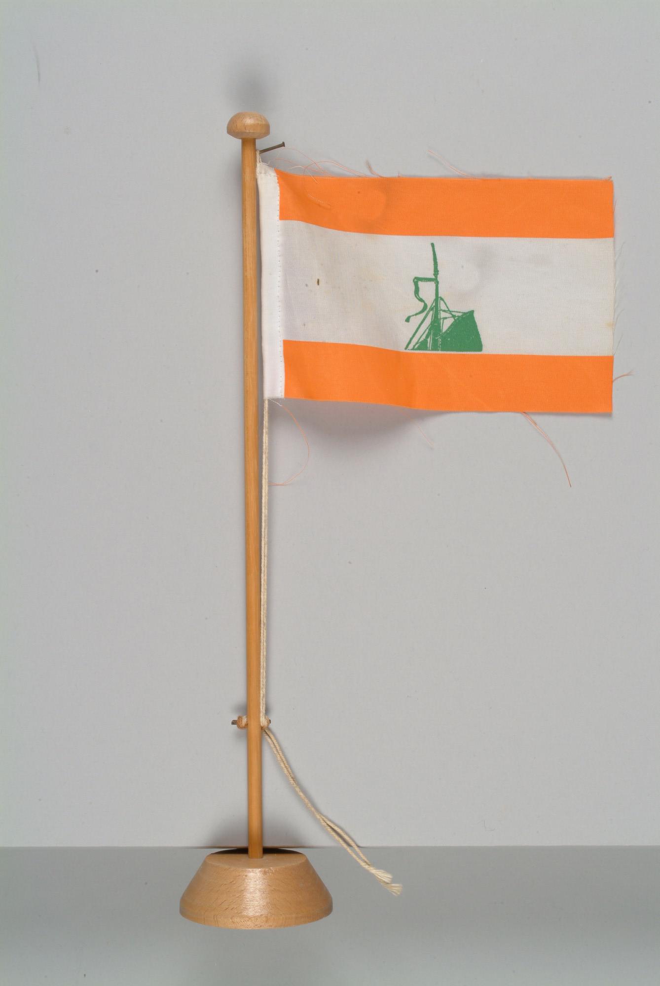 2000.1928; Tafelvlag van de Stichting Stamboek Ronde en Platbodemjachten; vlag