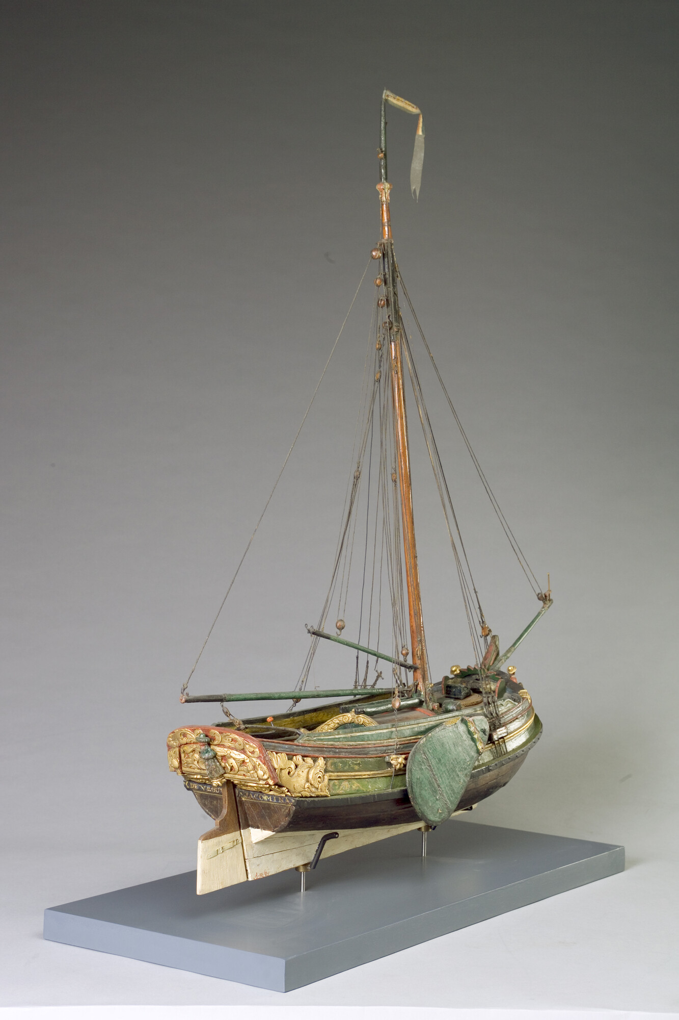 A.0115(11); Model van het hekjacht De Vrouw Jacomina; scheepsmodel